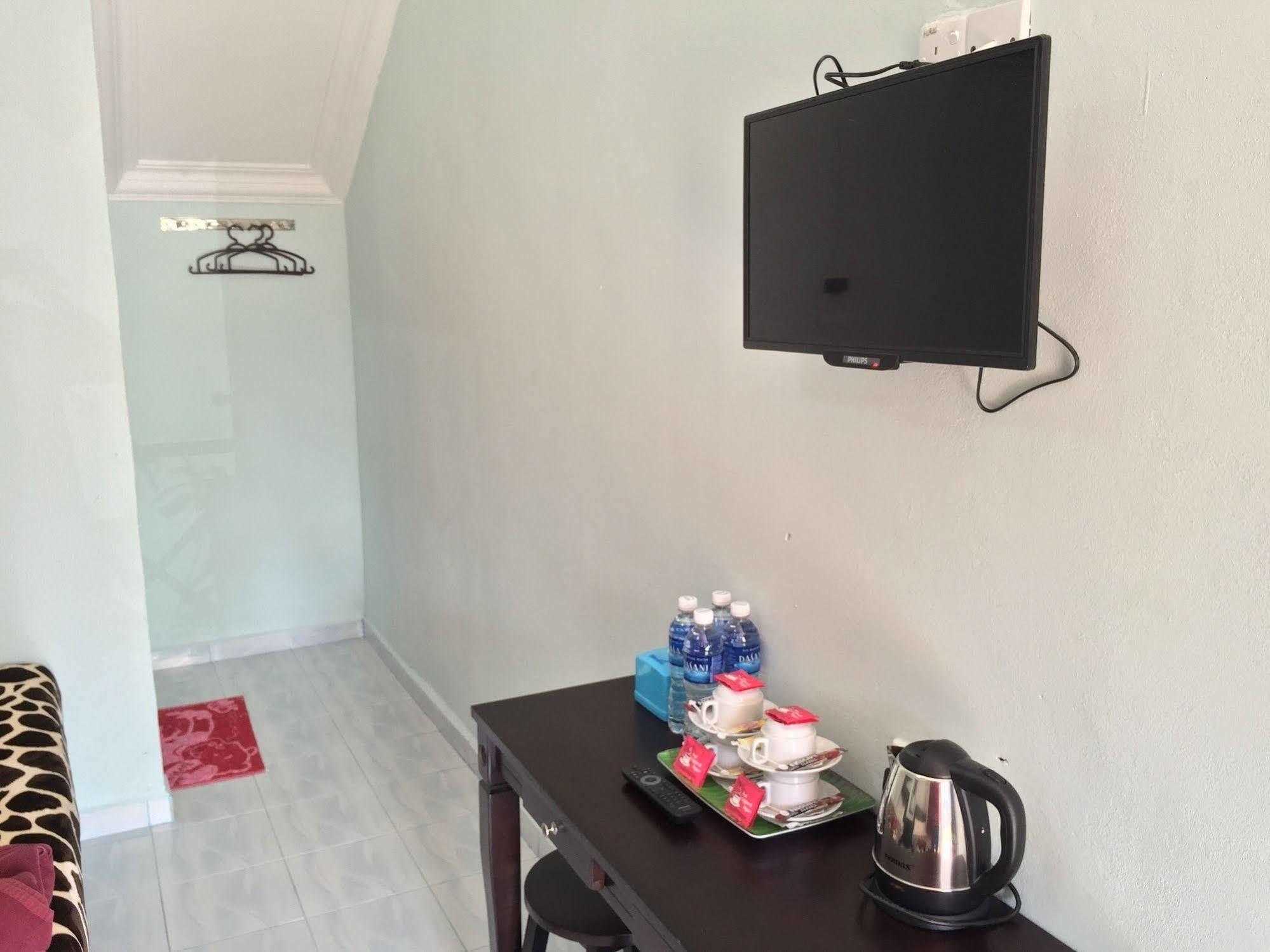 Rasa Senang Villa -Islam Guest Only Pantai Cenang  Ngoại thất bức ảnh