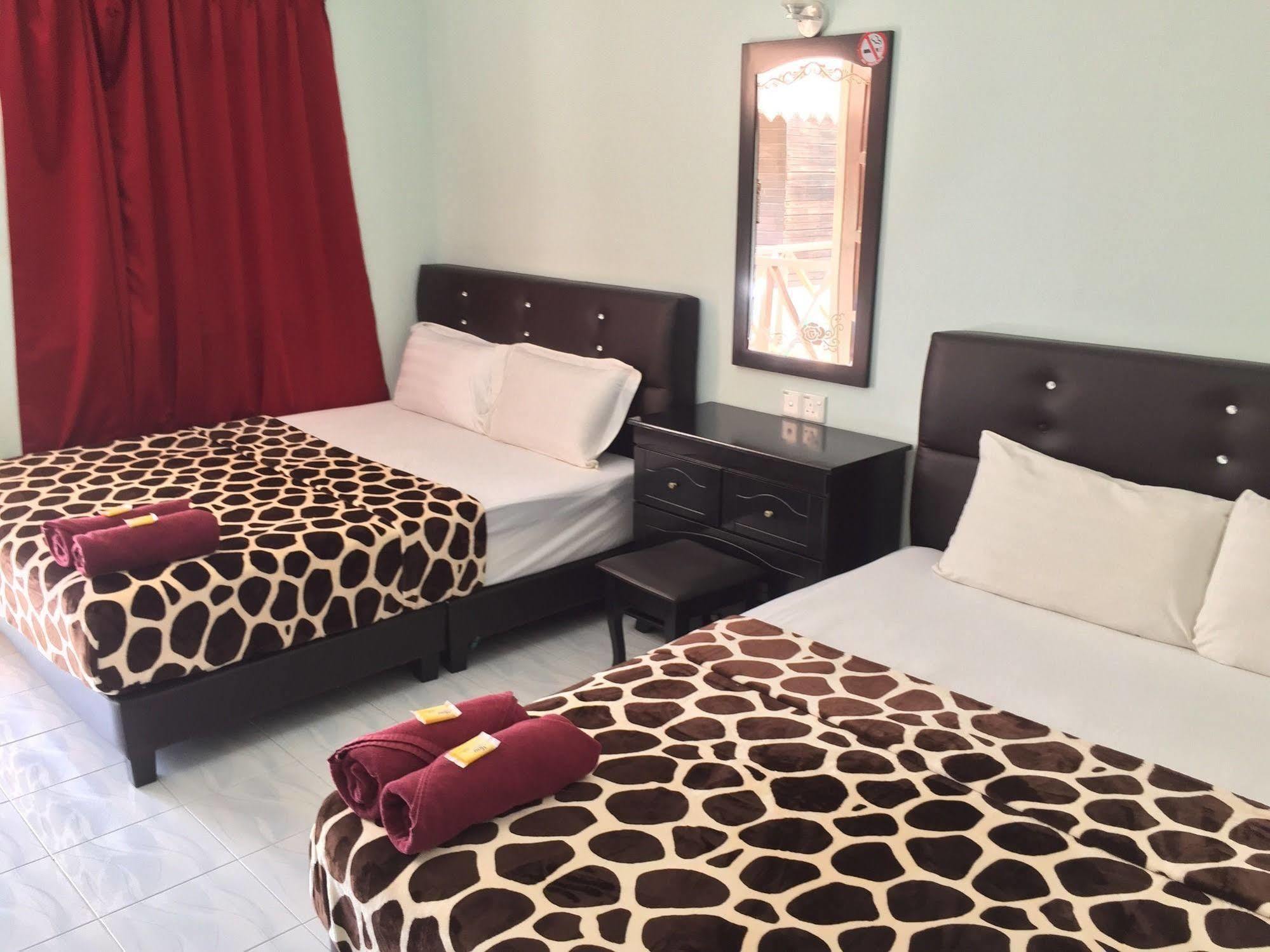 Rasa Senang Villa -Islam Guest Only Pantai Cenang  Ngoại thất bức ảnh