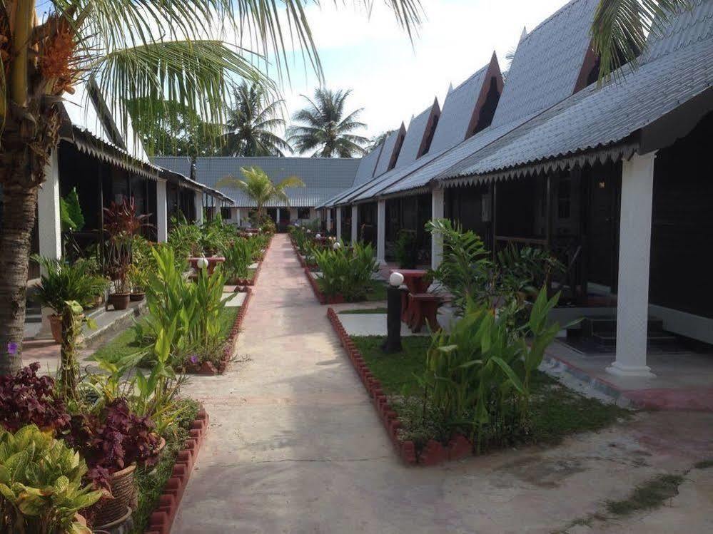 Rasa Senang Villa -Islam Guest Only Pantai Cenang  Ngoại thất bức ảnh
