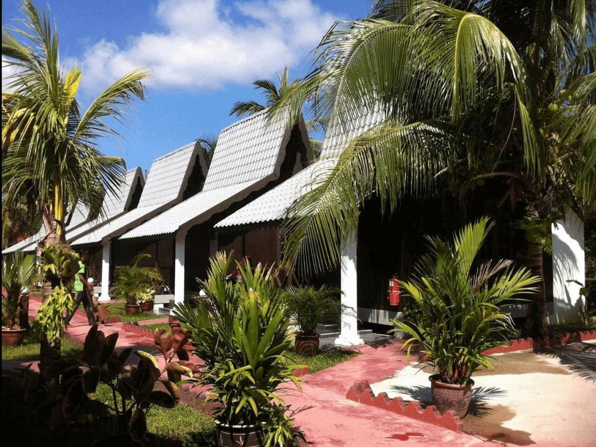 Rasa Senang Villa -Islam Guest Only Pantai Cenang  Ngoại thất bức ảnh