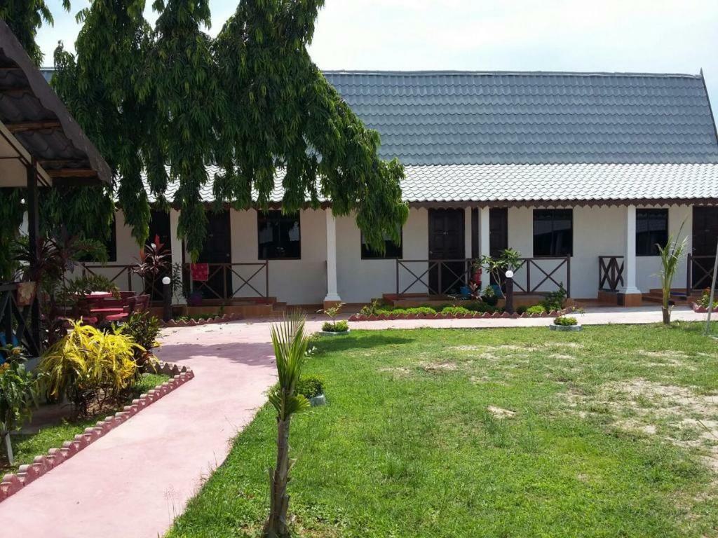 Rasa Senang Villa -Islam Guest Only Pantai Cenang  Ngoại thất bức ảnh